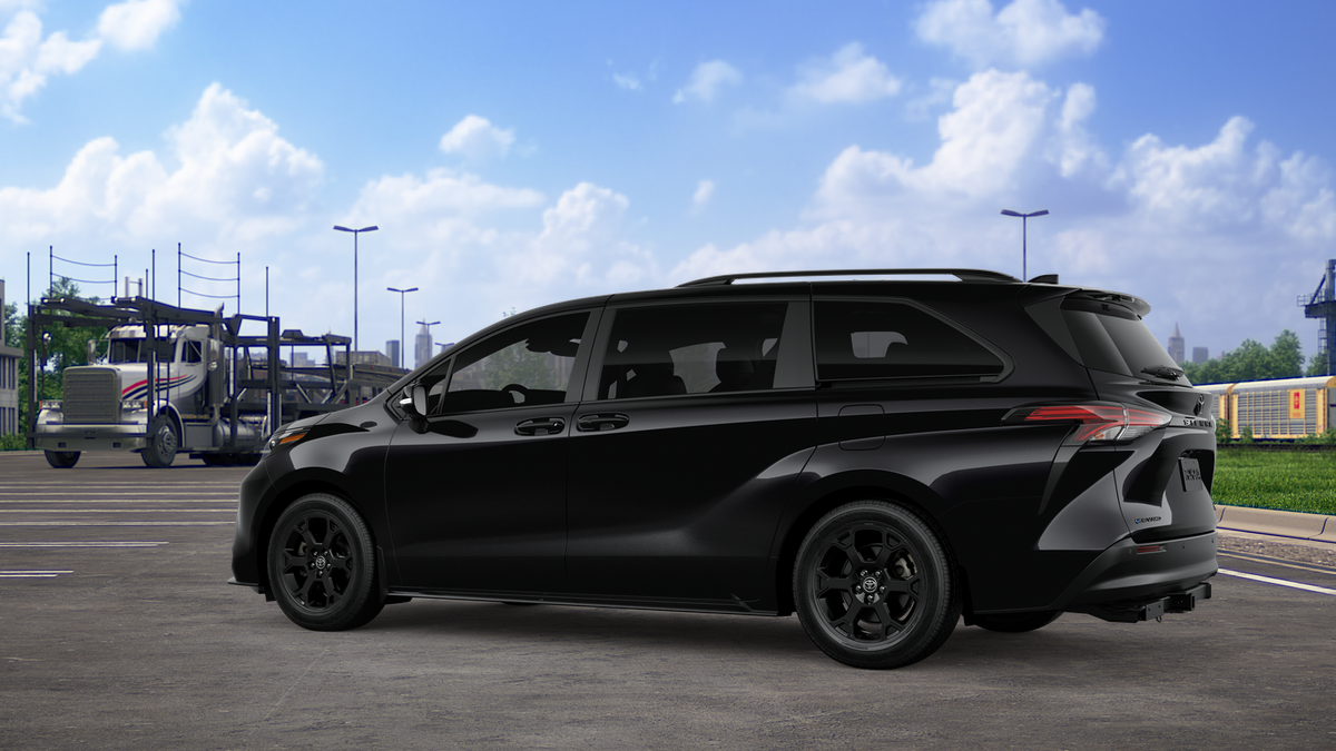 2026 Toyota Sienna Woodland Edition 7 Passenger