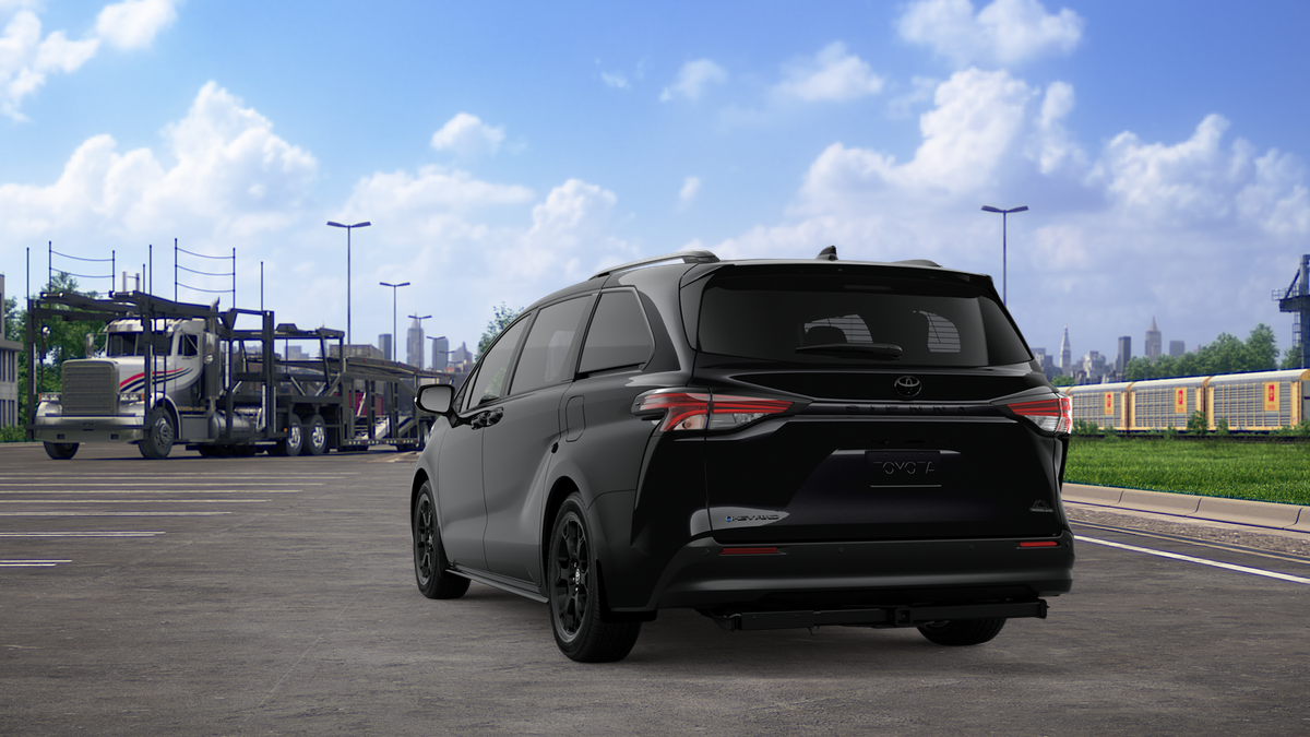 2026 Toyota Sienna Woodland Edition 7 Passenger