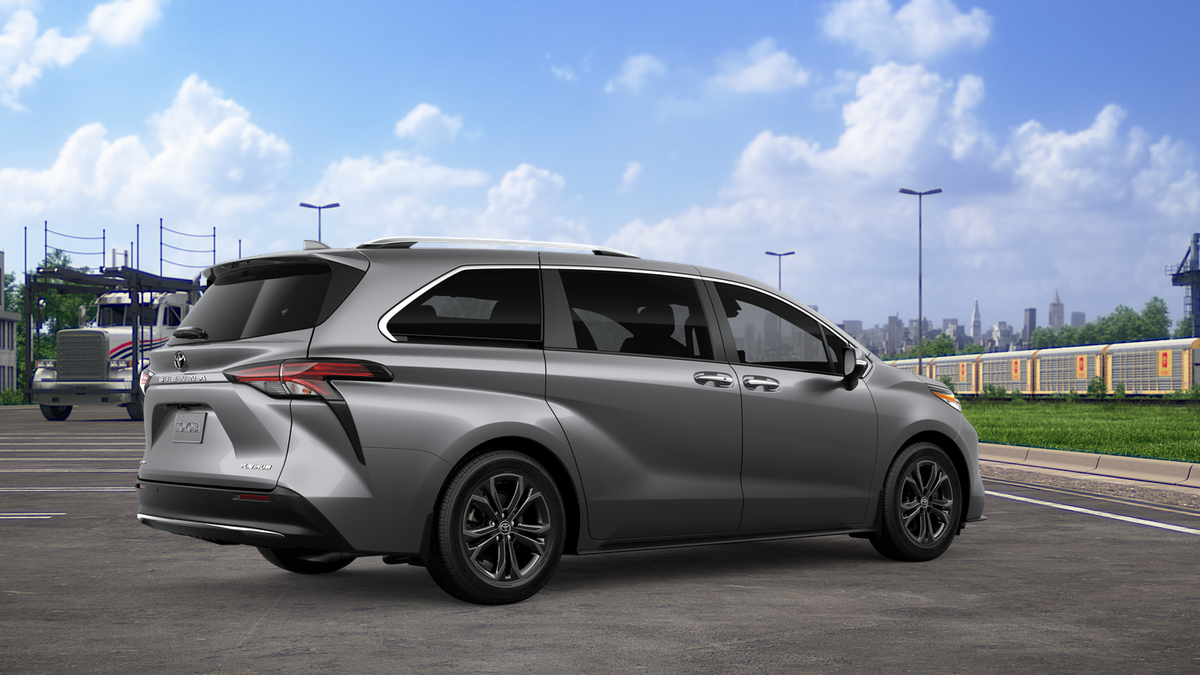 2026 Toyota Sienna Platinum 7 Passenger