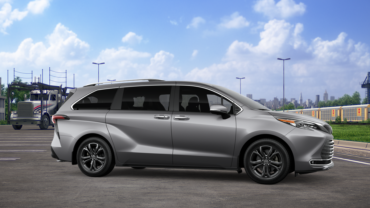 2026 Toyota Sienna Platinum 7 Passenger