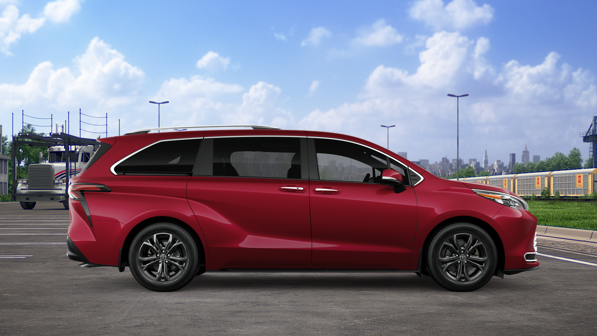 2026 Toyota Sienna Platinum 7 Passenger