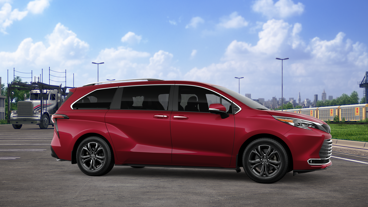 2026 Toyota Sienna Platinum 7 Passenger