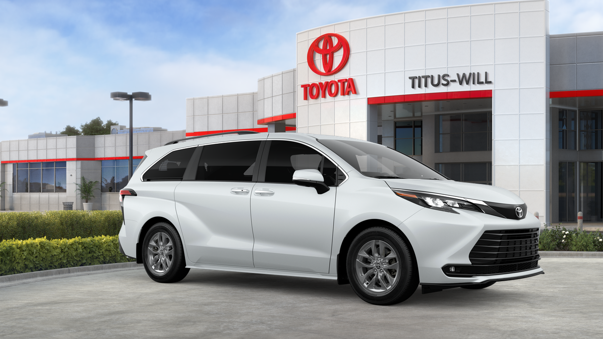 2026 Toyota Sienna XLE 7 Passenger