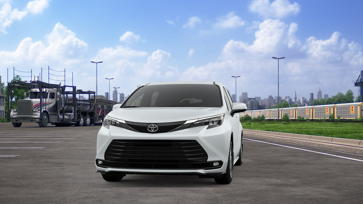 2026 Toyota Sienna XLE 7 Passenger