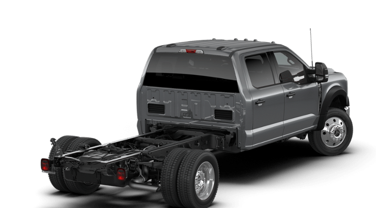 2026 Ford Chassis Cab F-550® LARIAT®