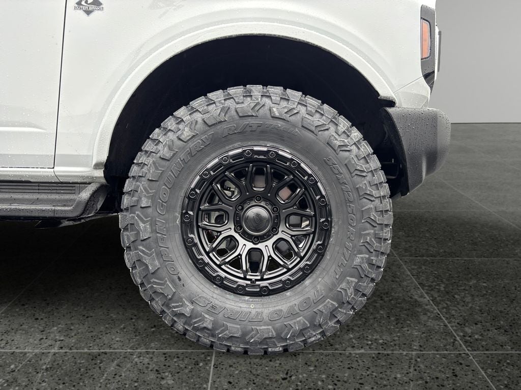 2025 Ford Bronco Outer Banks Lifted/Wheels-Tires
