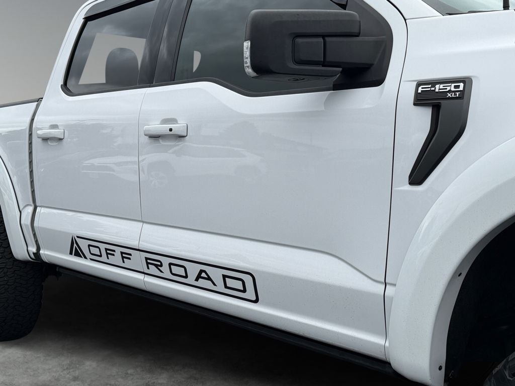2021 Ford F-150 XLT Lifted w/ Wheel & Tire Package