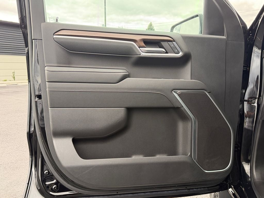 2024 Chevrolet Silverado 1500 LT LT1