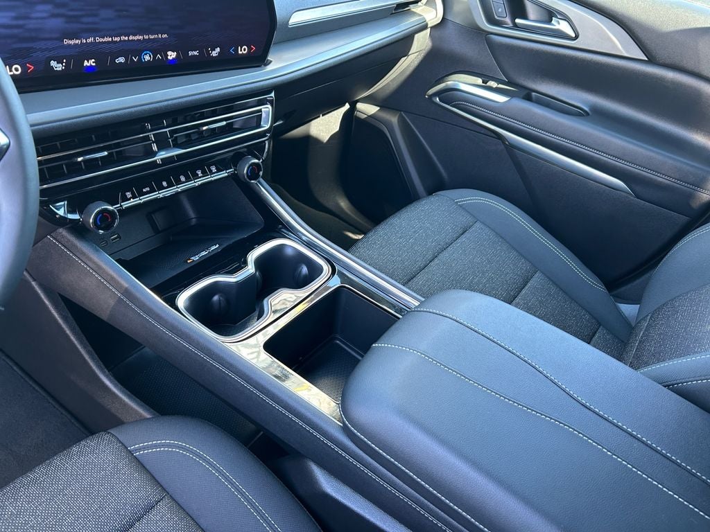 2025 Chevrolet Traverse LT 2LT