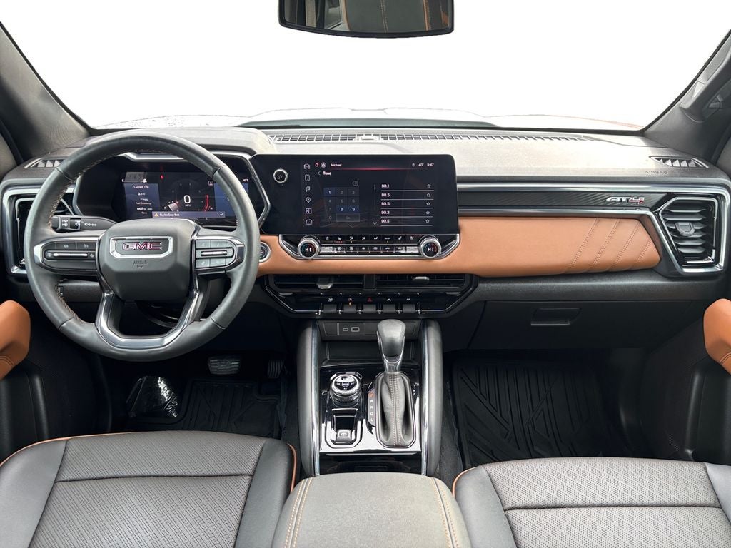2024 GMC Canyon AT4