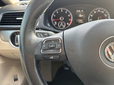 2014 Volkswagen Passat 1.8T Wolfsburg Edition