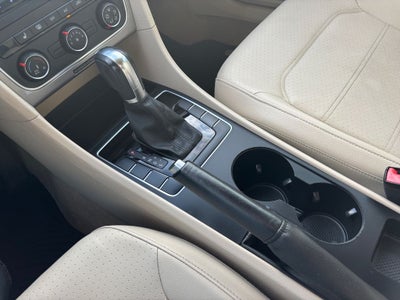 2014 Volkswagen Passat 1.8T Wolfsburg Edition
