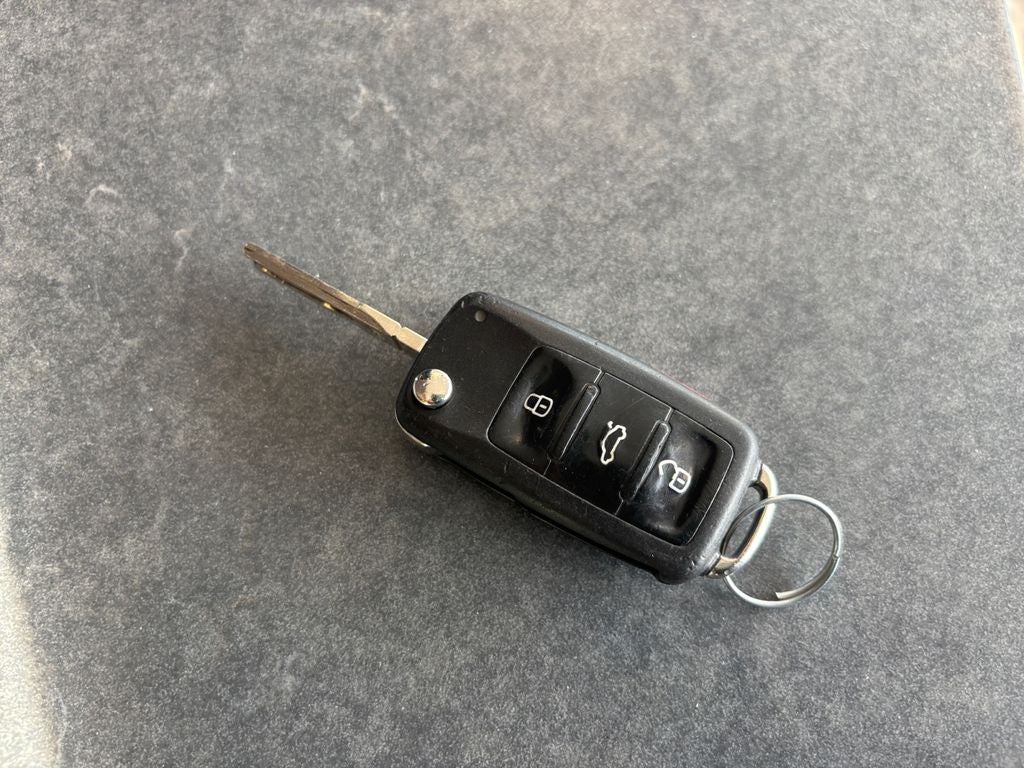 2014 Volkswagen Passat 1.8T Wolfsburg Edition