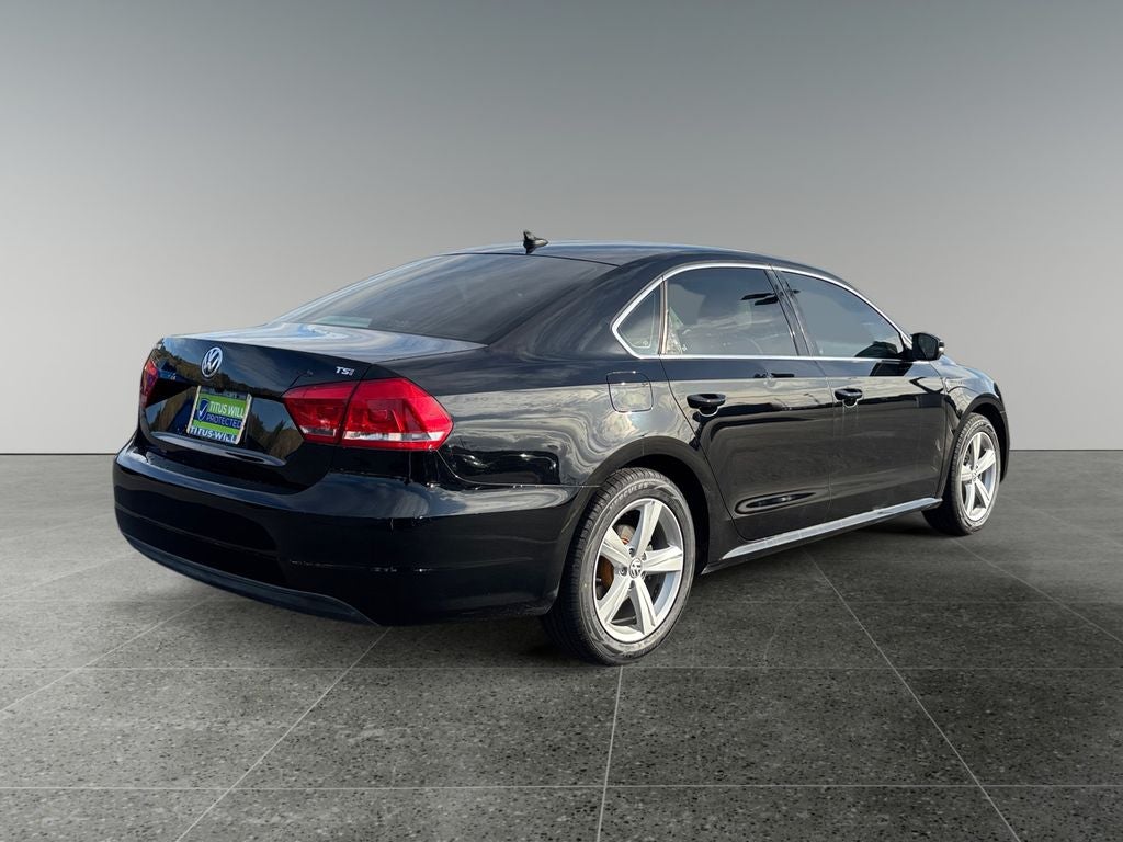 2014 Volkswagen Passat 1.8T Wolfsburg Edition