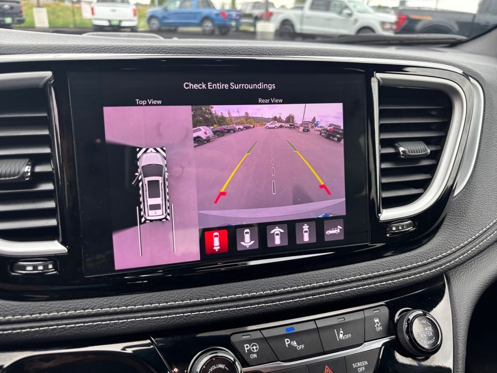 2023 Chrysler Pacifica Hybrid Touring L