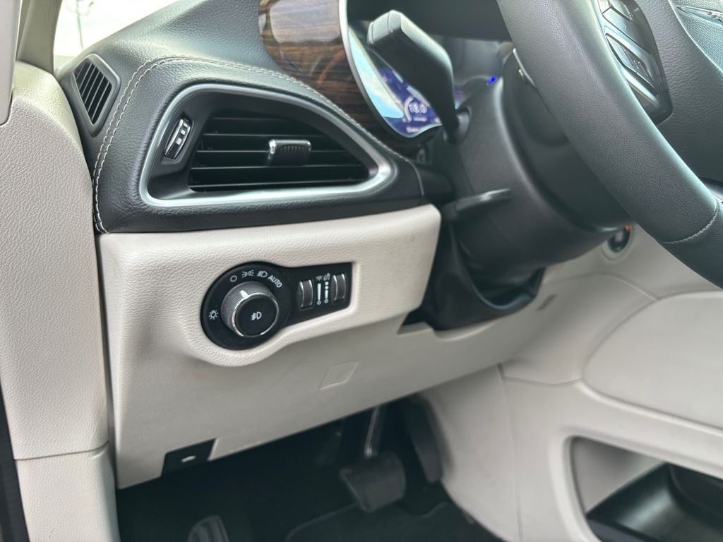 2023 Chrysler Pacifica Hybrid Limited