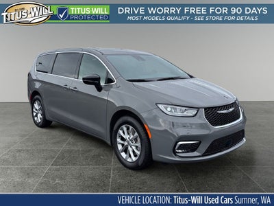 2025 Chrysler Pacifica Select