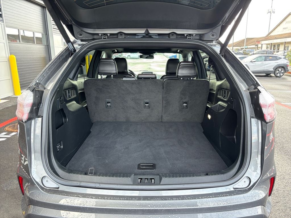 2022 Ford Edge ST Line