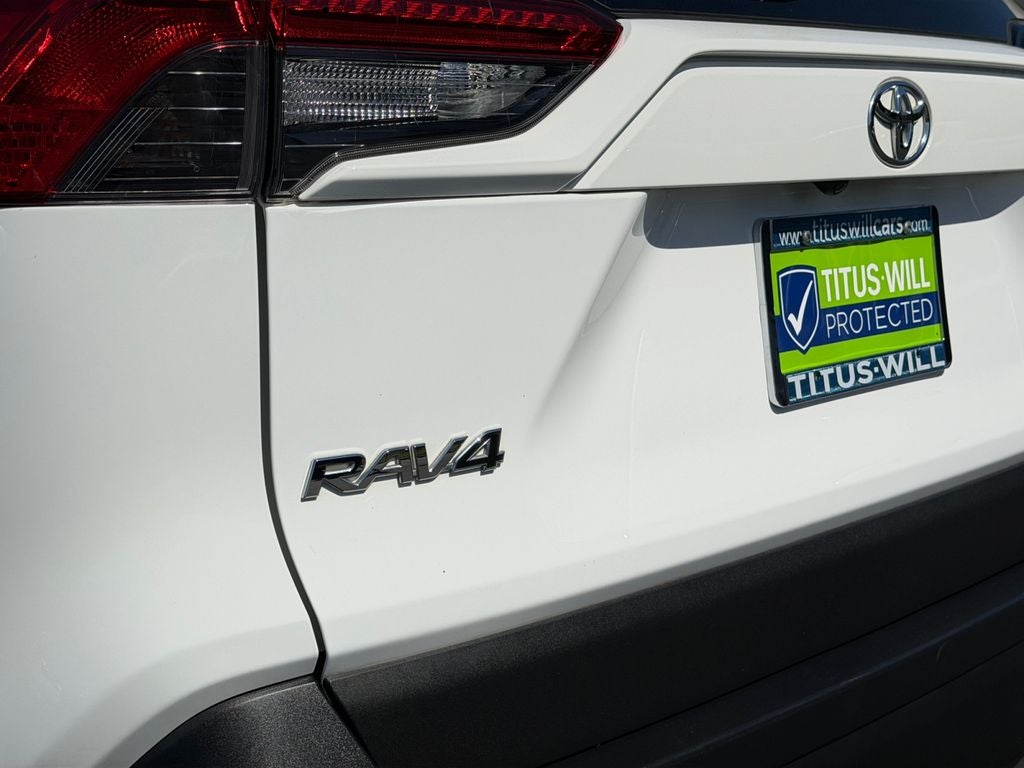 2019 Toyota RAV4 LE