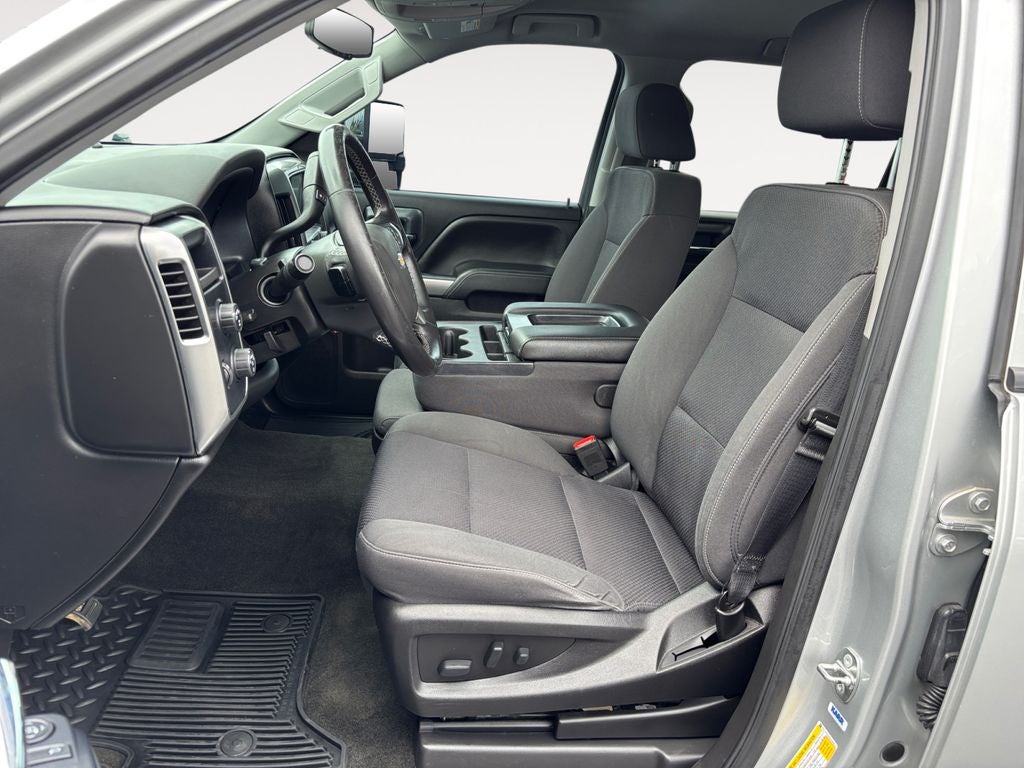 2018 Chevrolet Silverado 1500 LT LT1