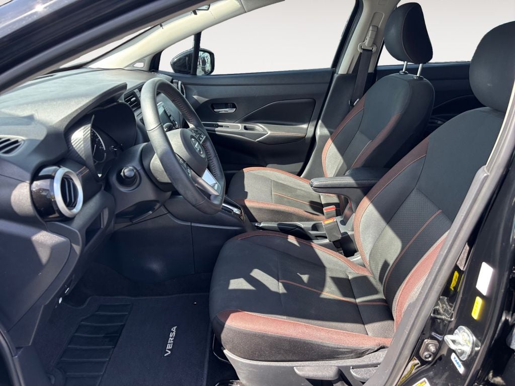 2020 Nissan Versa 1.6 SR