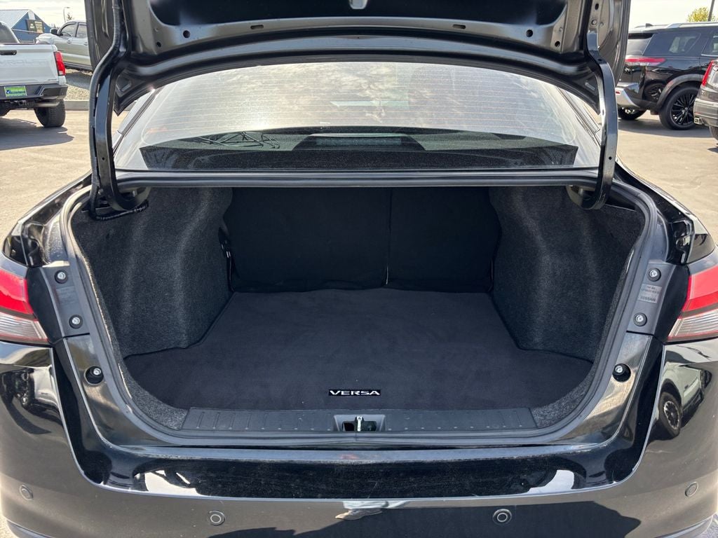 2020 Nissan Versa 1.6 SR