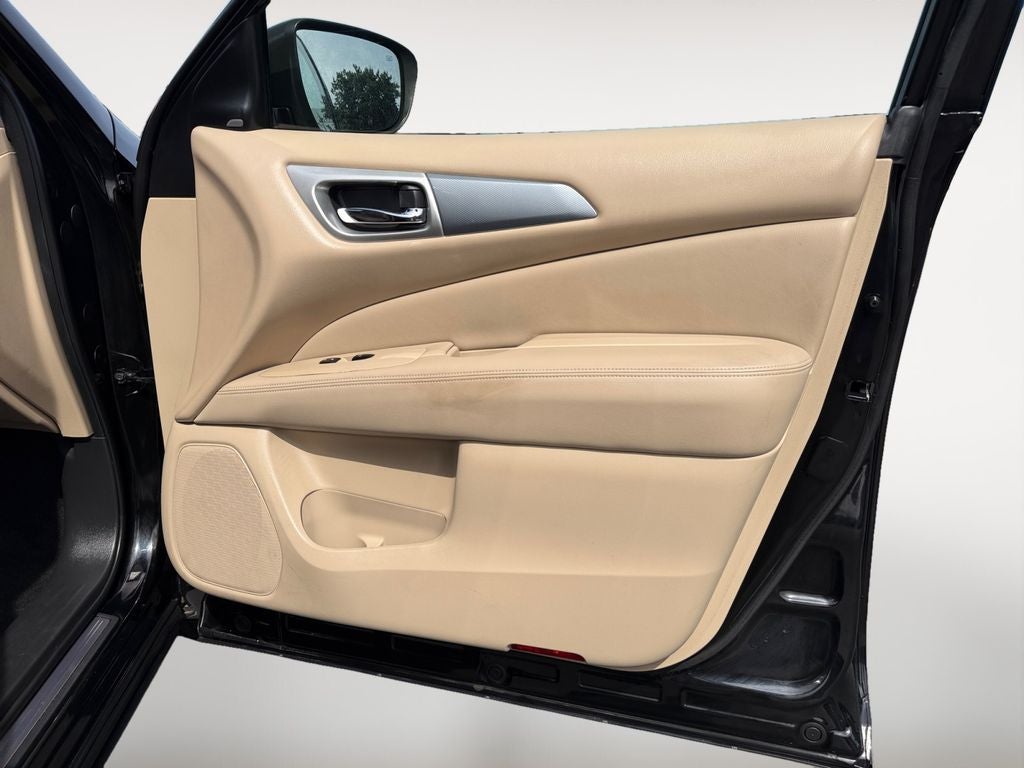 2018 Nissan Pathfinder SL