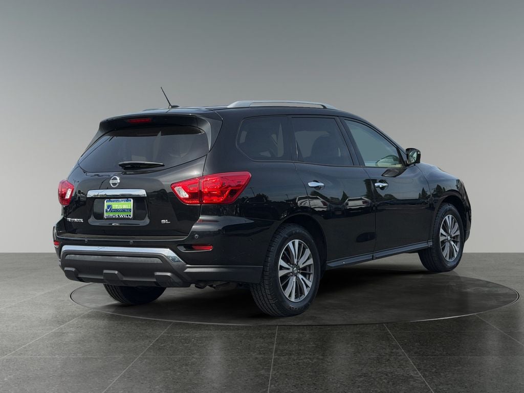 2018 Nissan Pathfinder SL