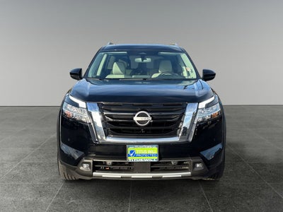 2022 Nissan Pathfinder SL