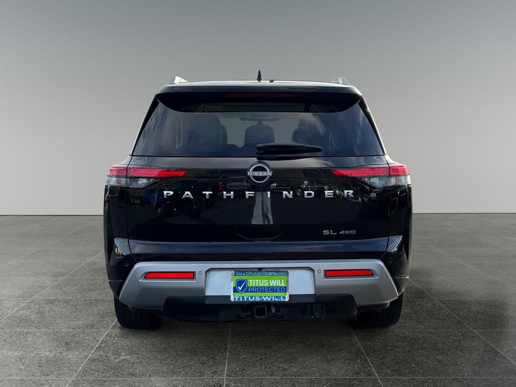 2022 Nissan Pathfinder SL