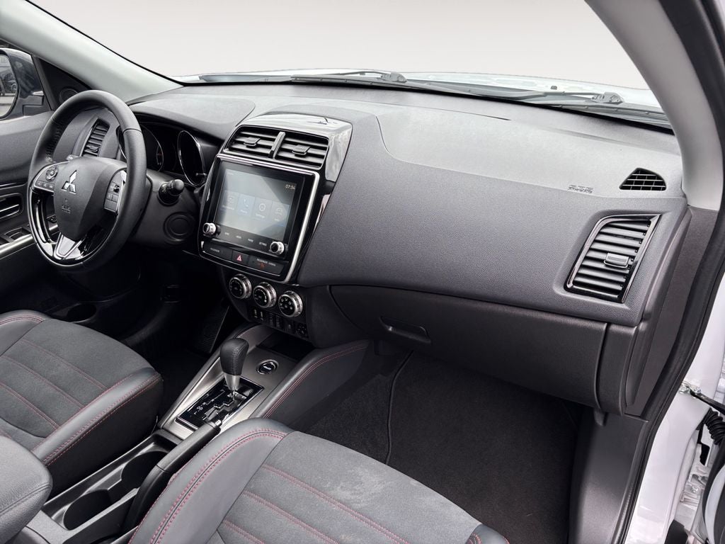 2025 Mitsubishi Outlander Sport 2.0 SE
