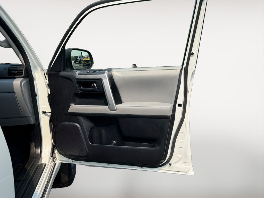 2013 Toyota 4Runner SR5