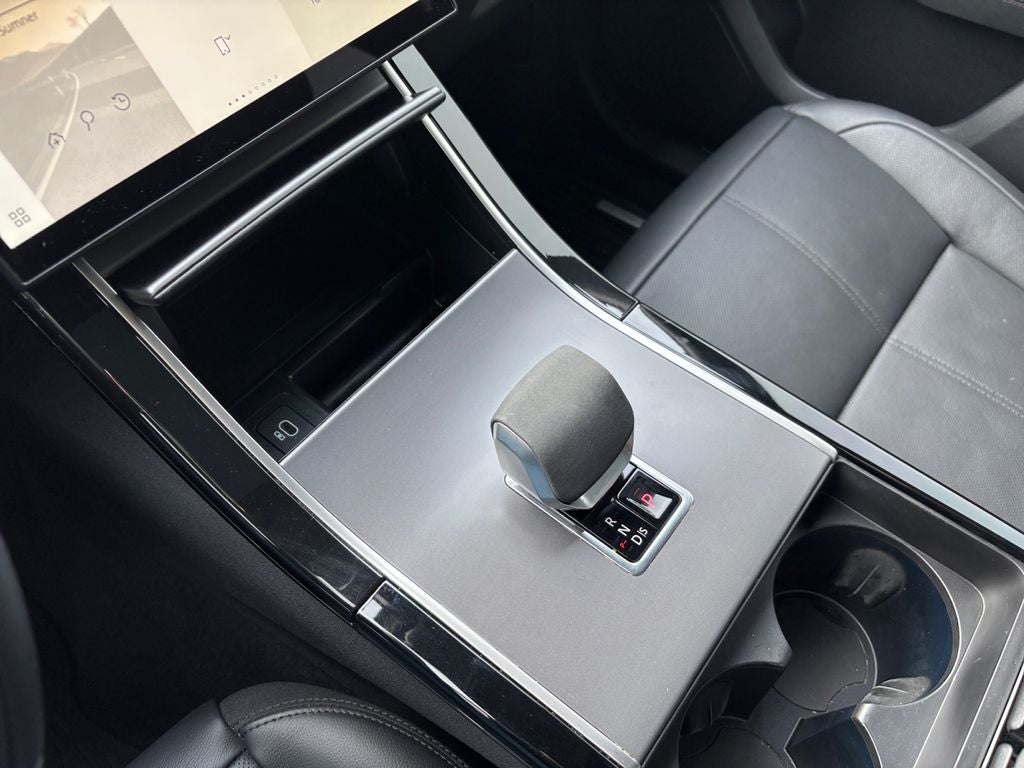 2024 Land Rover Range Rover Velar Dynamic SE