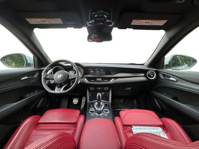 2022 Alfa Romeo Stelvio Sprint